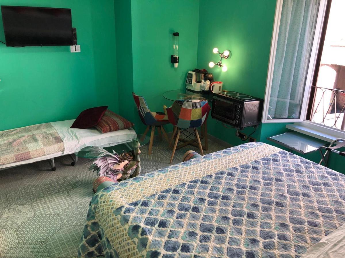 S.P.T. Bed & Breakfast Рим Екстер'єр фото
