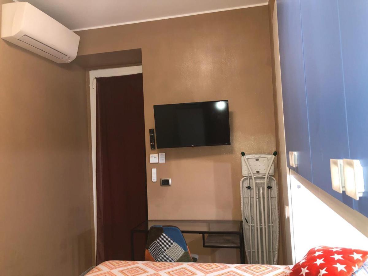 S.P.T. Bed & Breakfast Рим Екстер'єр фото