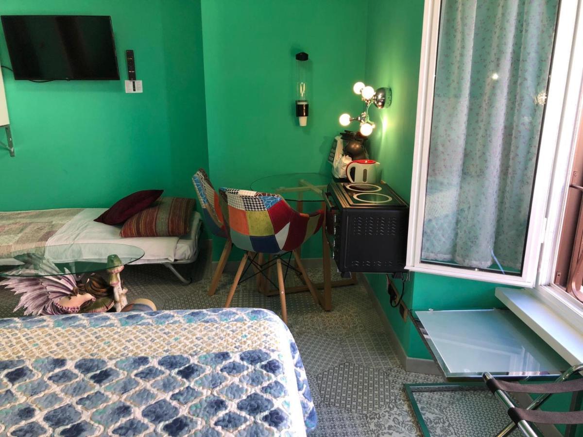 S.P.T. Bed & Breakfast Рим Екстер'єр фото